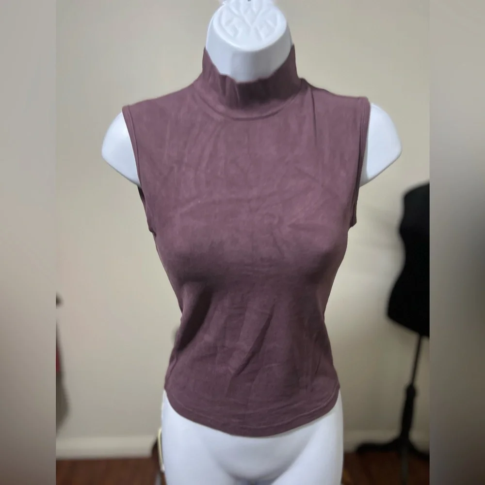 OGL Eco-Mousse® Brushed Mock Neck Everyday Tank Top - Picture 2 of 4